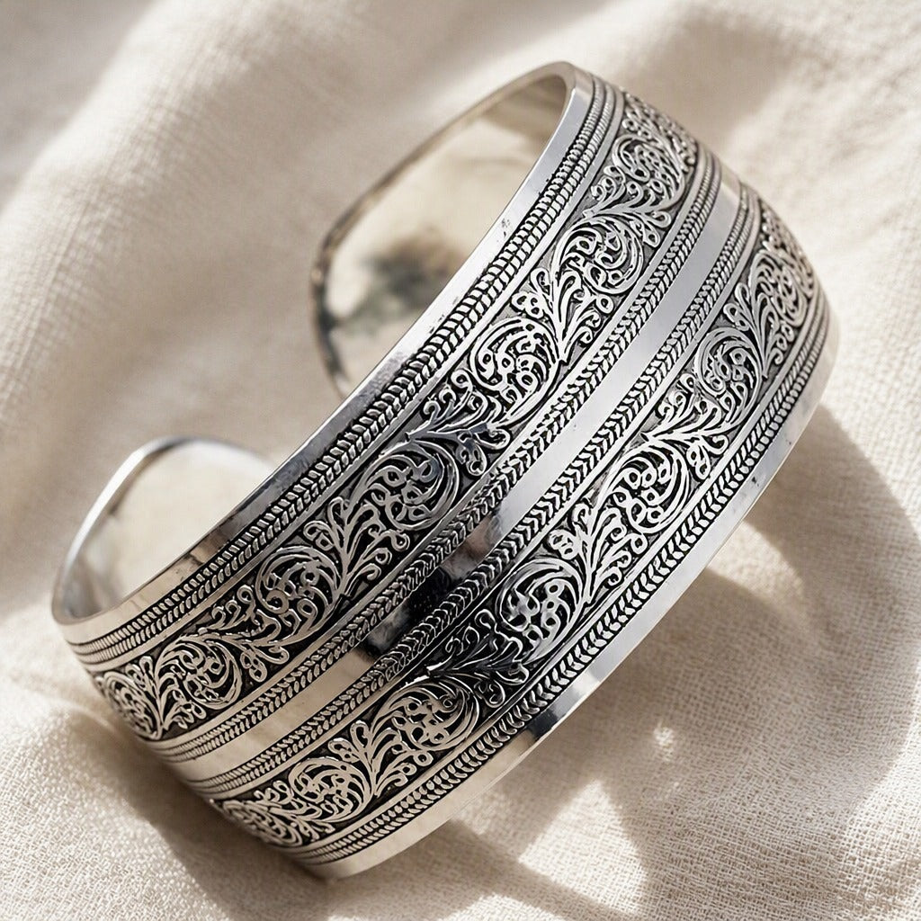 Brazalete Abierto de Ramas Imperiales