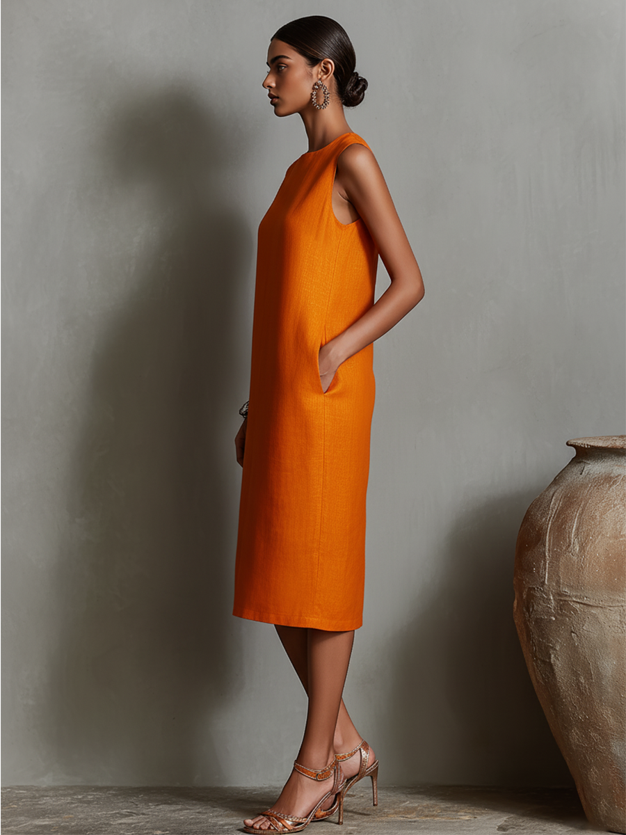 Vestido Recto Naranja en Lino, Sin Mangas, Cuello Redondo y Bolsillos Laterales — Diseño Minimalista y Elegante Atemporal