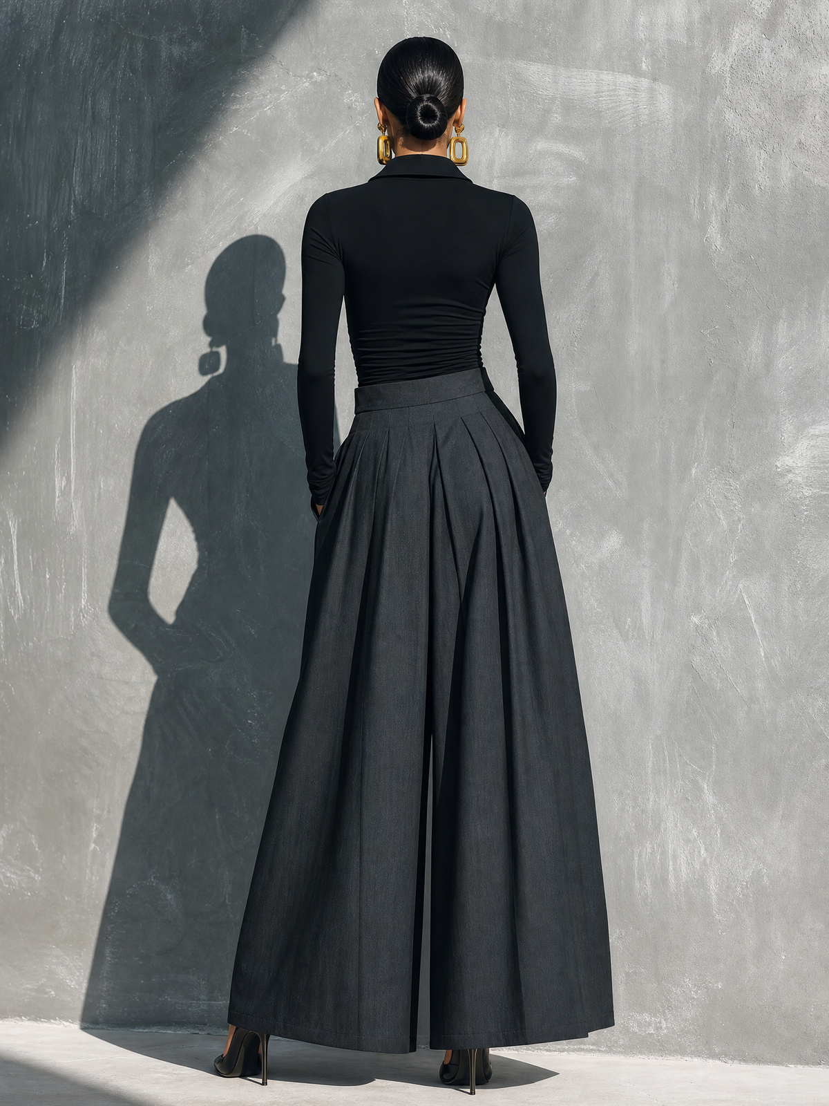 Conjunto Casual de Dos Piezas para Mujer | Top Negro de Punto Elástico de Manga Larga y Pantalón Gris Oscuro de Pierna Ancha