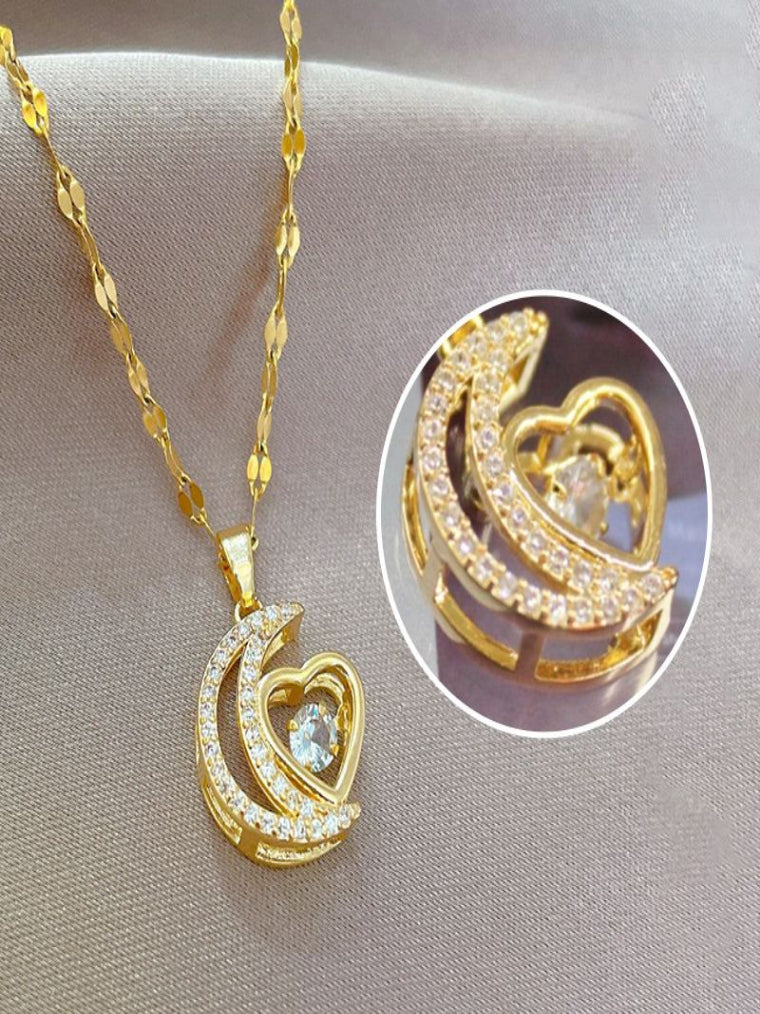 Collar de Corazón y Luna Creciente ✨